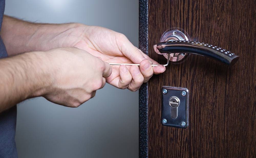 Karaisalı Çilingir